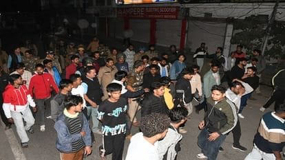 हल्द्वानी में चार घंटे तक अफरातफरी: दुकानों के शटर गिरे, सड़कें सुनसान; CCTV फुटेज ने खोला बड़ा राज