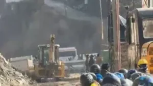 क्वारब के पास भूस्खलन से अल्मोड़ा-नैनीताल हाईवे बाधित, एनएच-109 दो घंटे रहा बंद